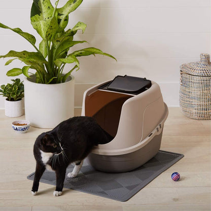 Amazon Basics No-Mess Hooded Enclosed Cat Litter Box