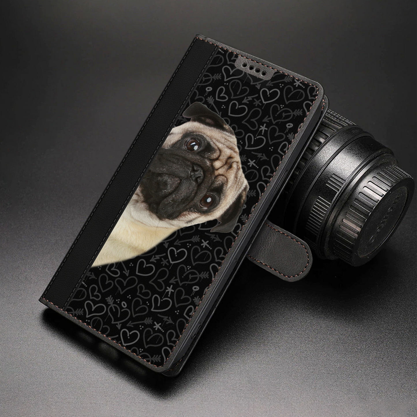 Ich beobachte dich, Süße – Mops-Geldbörsen-Hülle