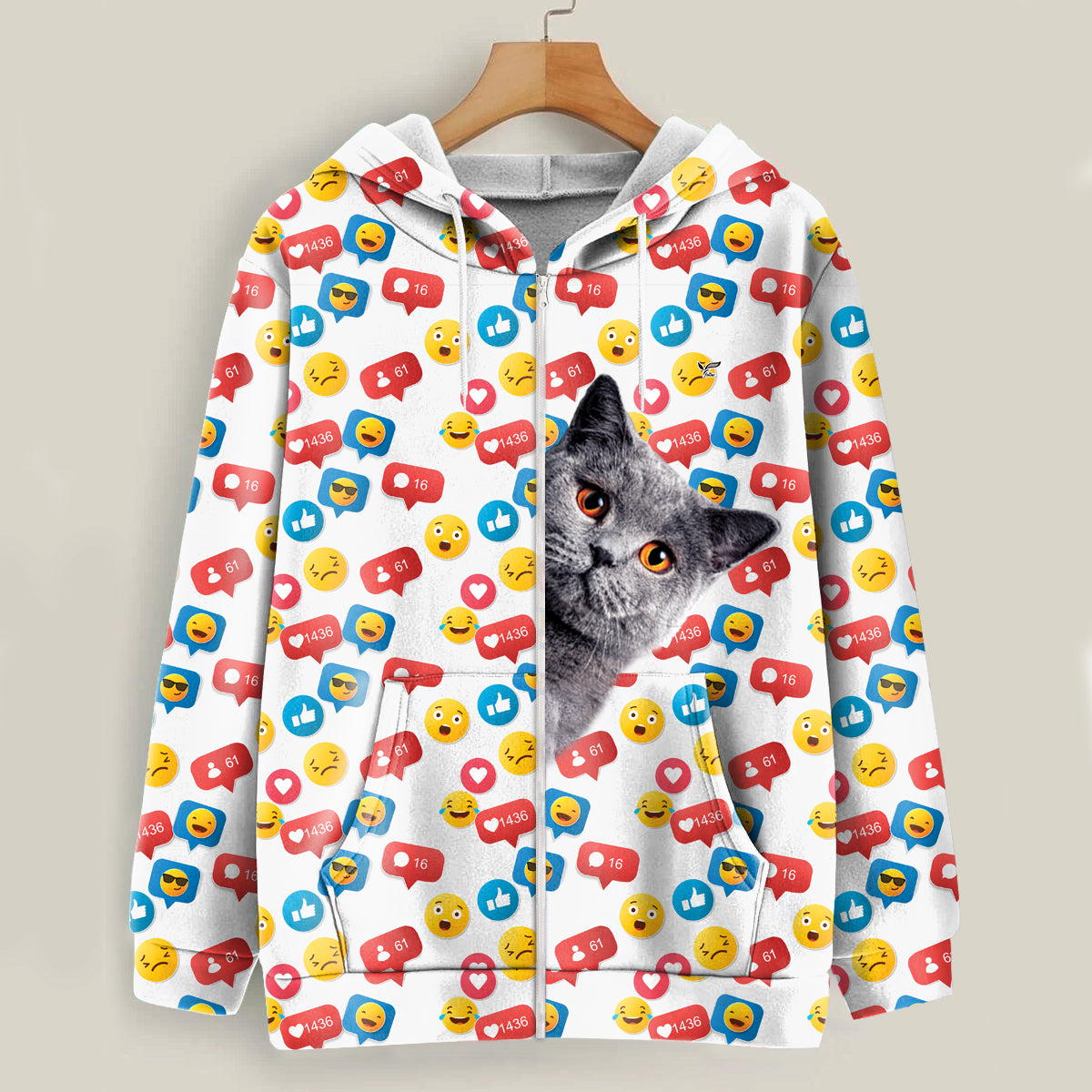 „Gefällt mir“ und „Kommentieren“ für „British Shorthair Cat – Follus Hoodie“.