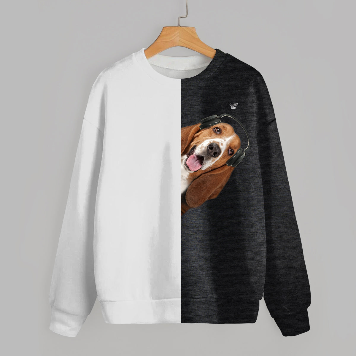 Funny Happy Time - Basset Hound Sweatshirt V2