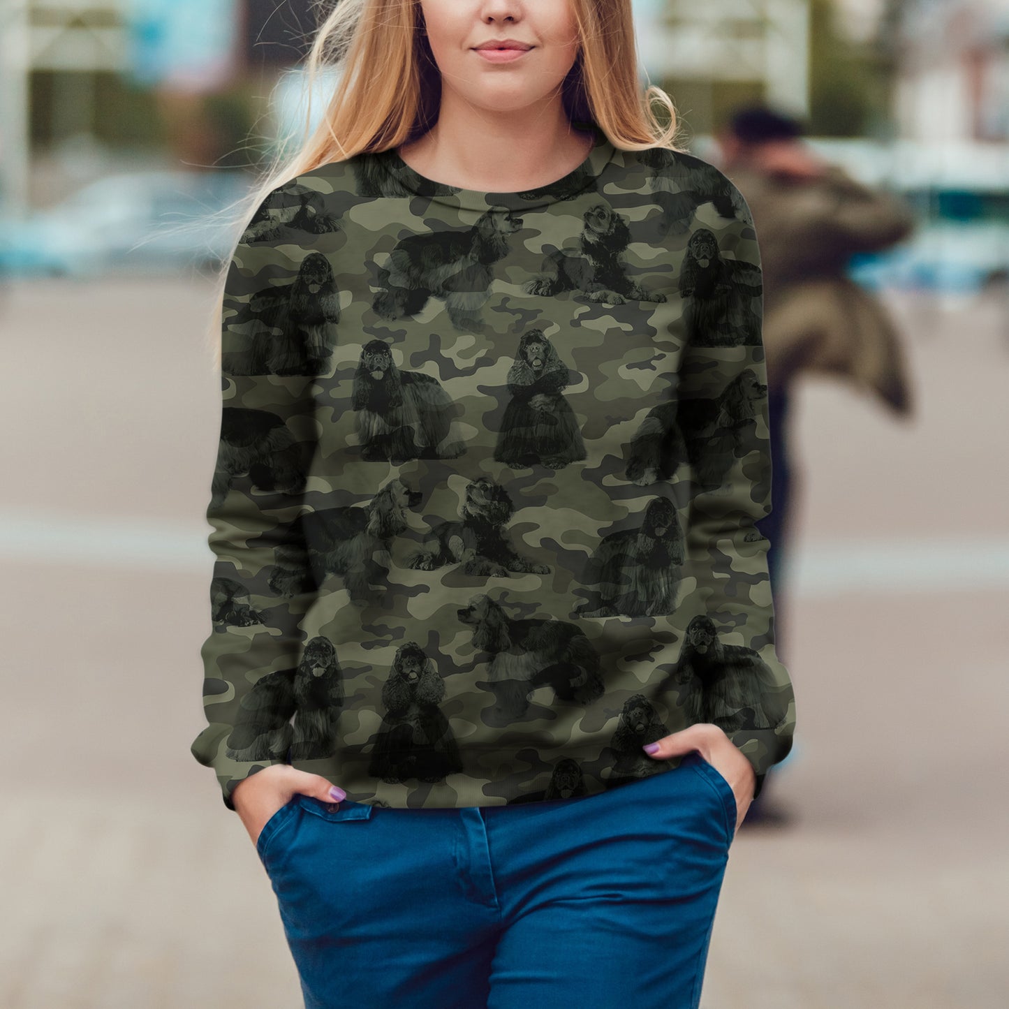 Street Style avec sweat-shirt camouflage American Cocker Spaniel V1