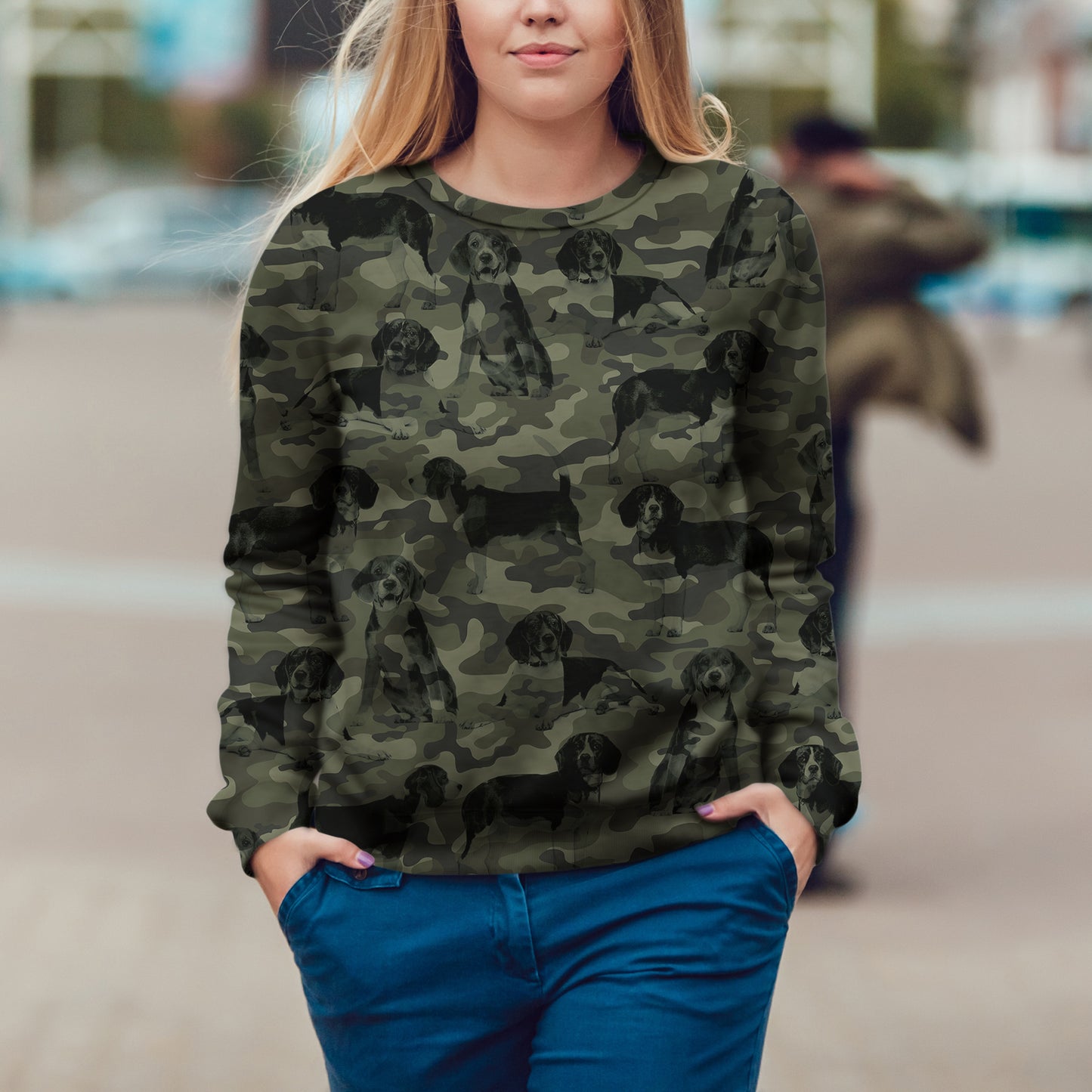 Street Style avec sweat-shirt camouflage Beagle V1