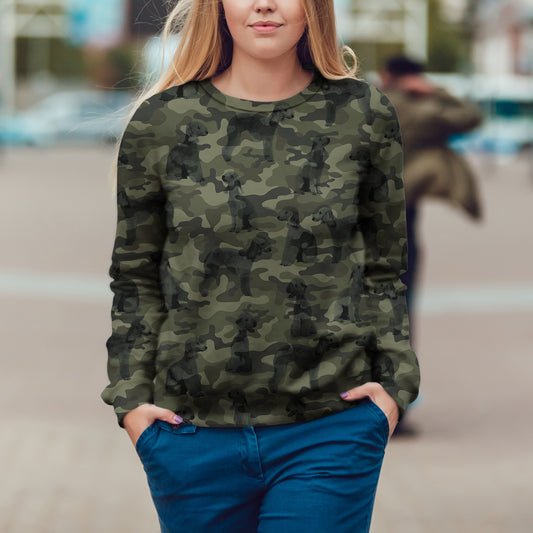 Street Style avec sweat-shirt camouflage Bedlington Terrier V1