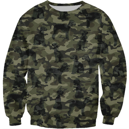 Street Style mit Bedlington Terrier Camo Sweatshirt V1