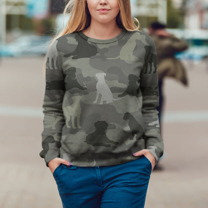 Street Style mit Boxer-Camouflage-Sweatshirt V4