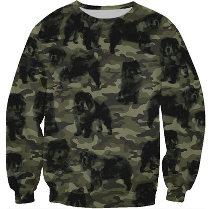 Street Style mit Chow Chow Camo Sweatshirt V1