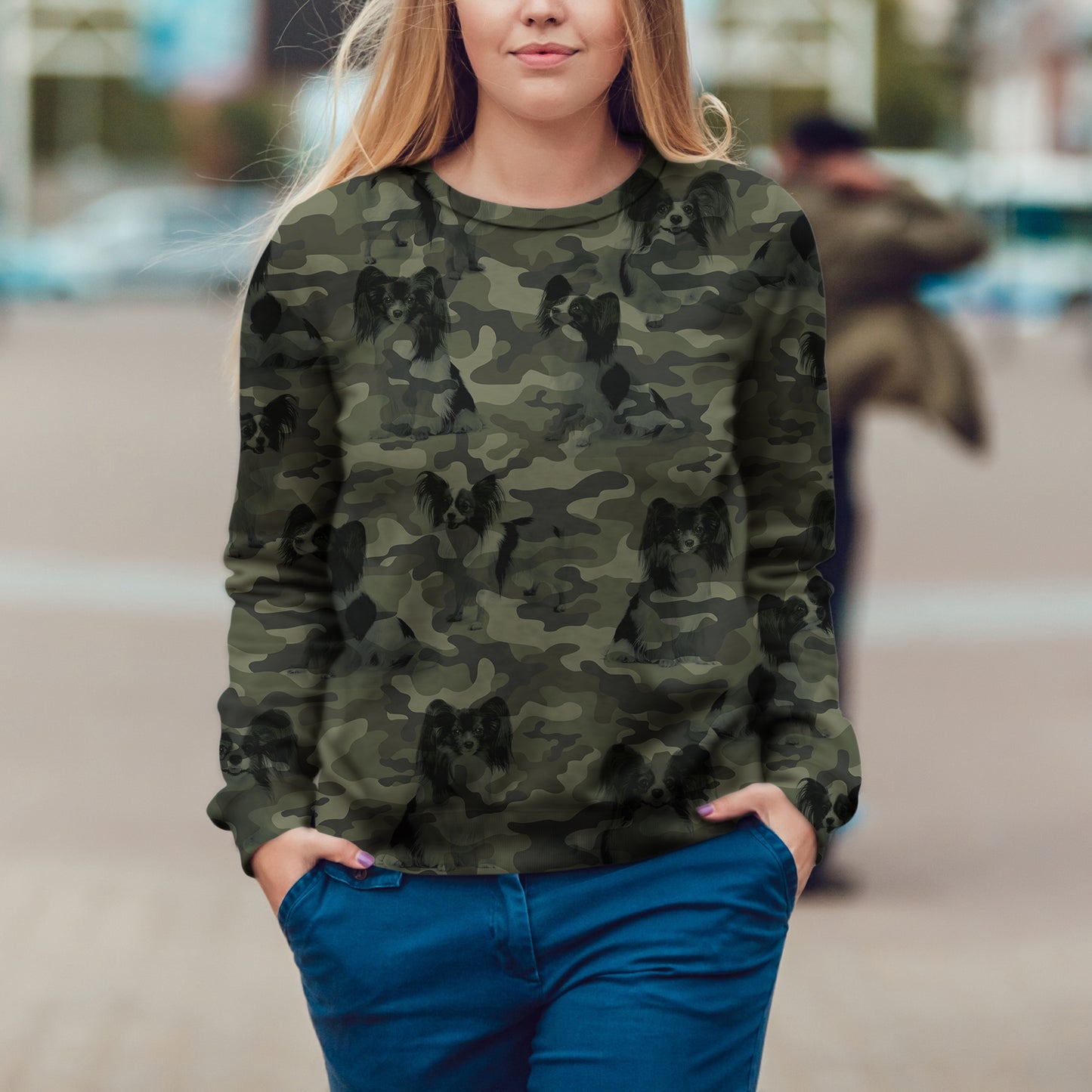 Street Style With Papillon Camo Sweatshirt V1