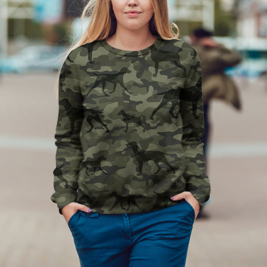 Street Style avec sweat-shirt camouflage Weimaraner V1