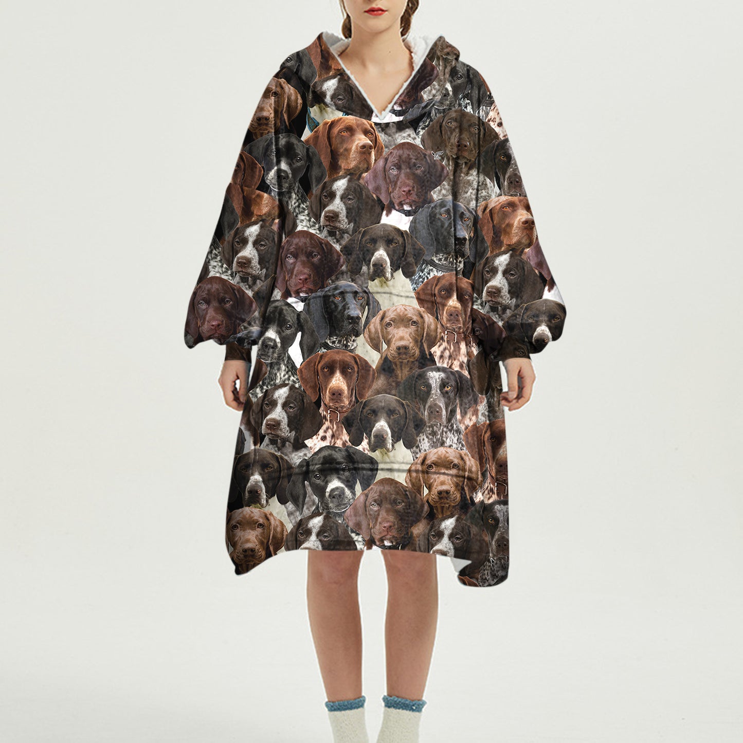 Warm Winter With German Shorthaired Pointers - Fleece Blanket Hoodie