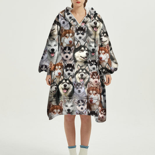 Warm Winter With Huskies - Fleece Blanket Hoodie