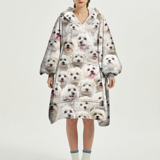 Warmer Winter mit Maltesern – Fleece-Decke-Hoodie